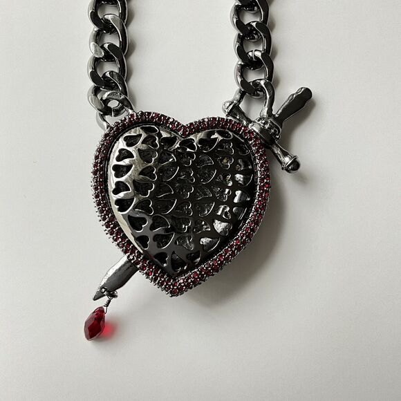 Betsey Johnson Red Rhinestone Arrow Through The Heart Cupid Necklace - Picture 10 of 11